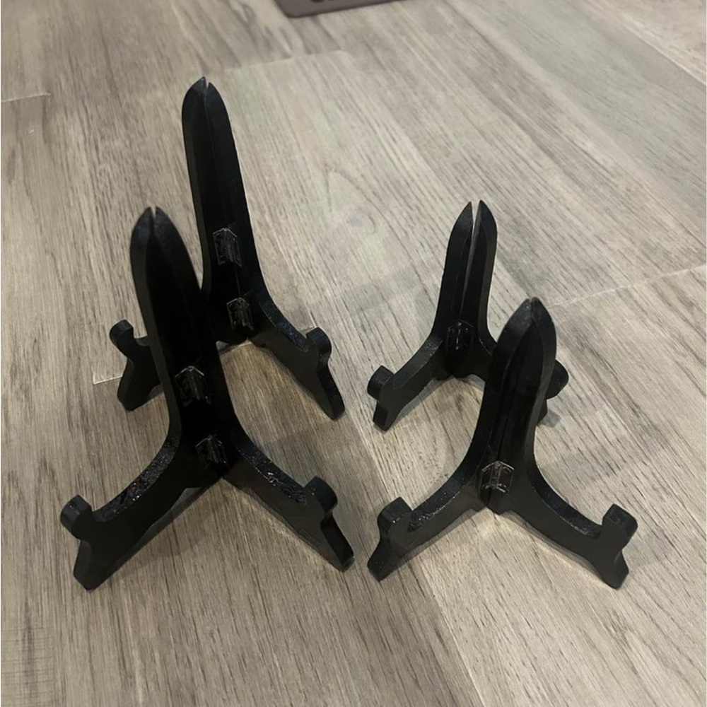 Small easels